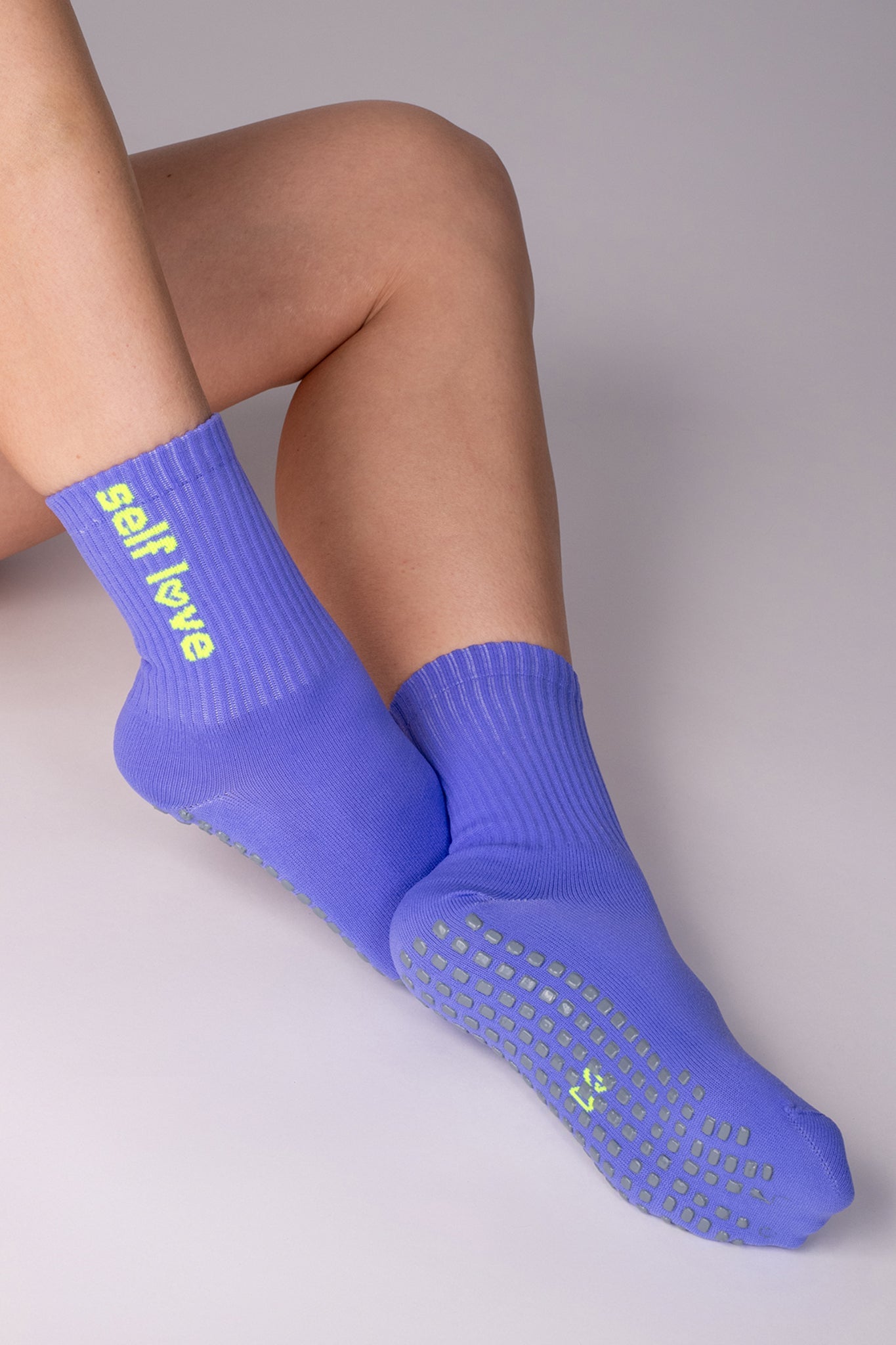 🎁 Calcetas Antiderrapante "Selflove" Electric Purple (100% off)