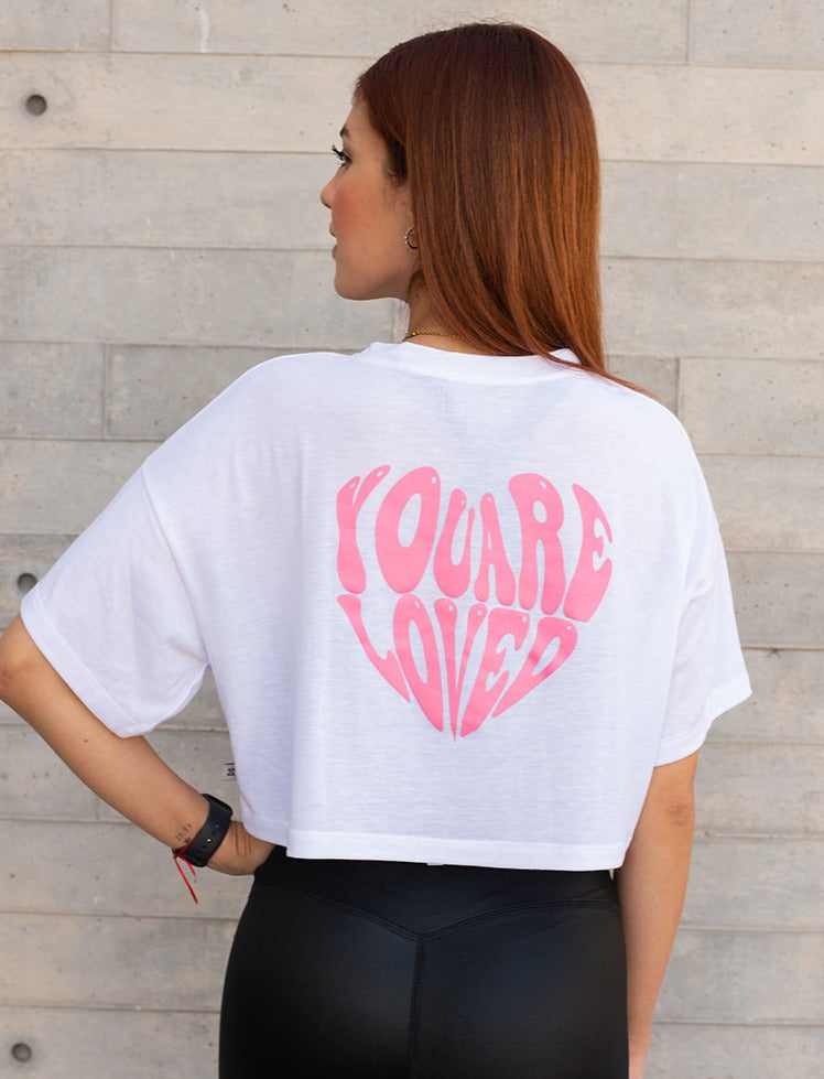 Crop T-shirt estampada You are loved