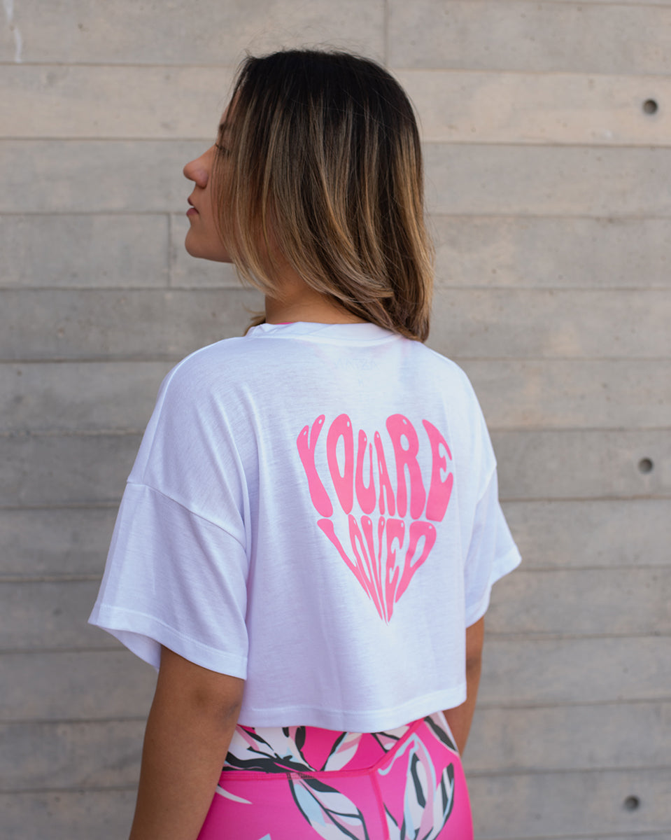 Crop T-shirt estampada You are loved